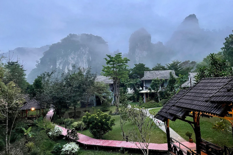 thailand khao sok montania lifestyle hotel 3052