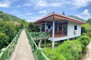 Hotel 'Khao Sok Jungle Huts Resort'