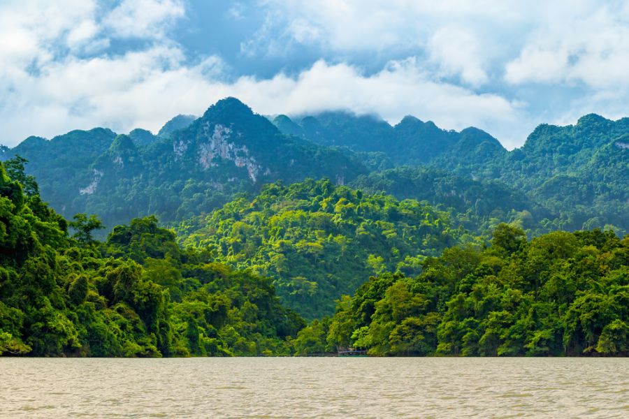 vietnam ba be lake