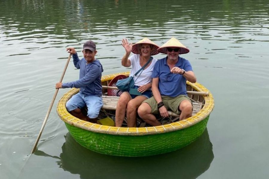 vietnam tobbe vissers boot foto ellen en andré 3411