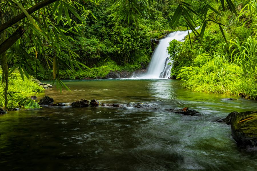 indonesie bali lovina sambangan secret garden waterval