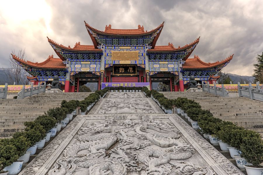 china dali chongsheng temple (the three pagodas temple)